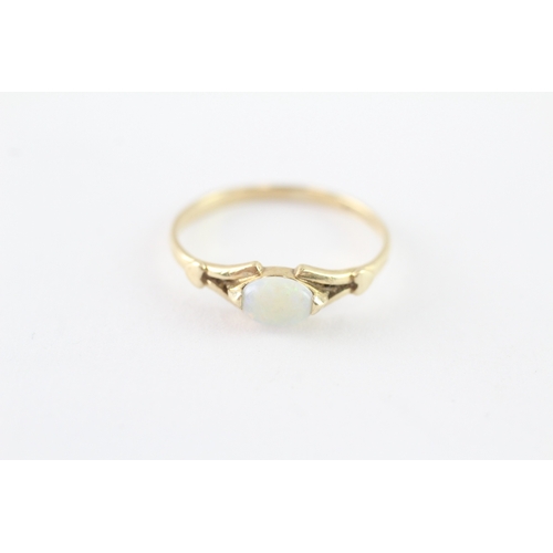 37 - 9ct gold opal dress ring (1.4g) Size N 1/2