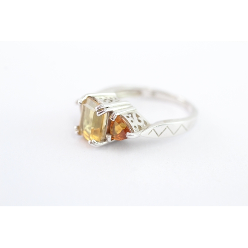 48 - 9ct white gold citrine trilogy ring (5.1g) Size N