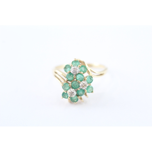 57 - 14ct gold emerald diamond triple cluster ring (3.1g) Size N