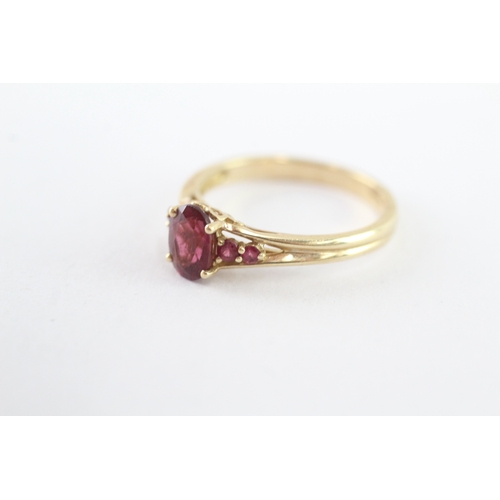 58 - 9ct gold amethyst cluster ring (2.5g) Size O