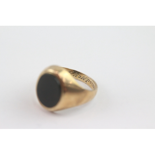 8 - 9ct gold vintage bloodstone signet ring (4.3g) Size M