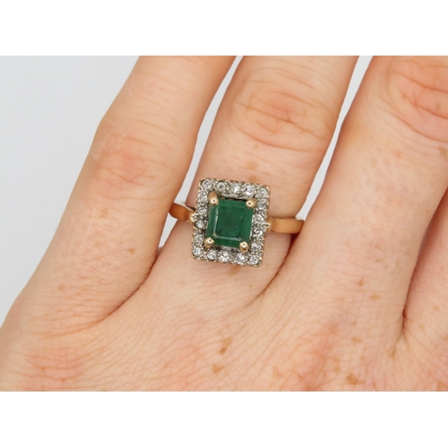 23 - 9c gold emerald diamond dress ring (4.7g) Size N