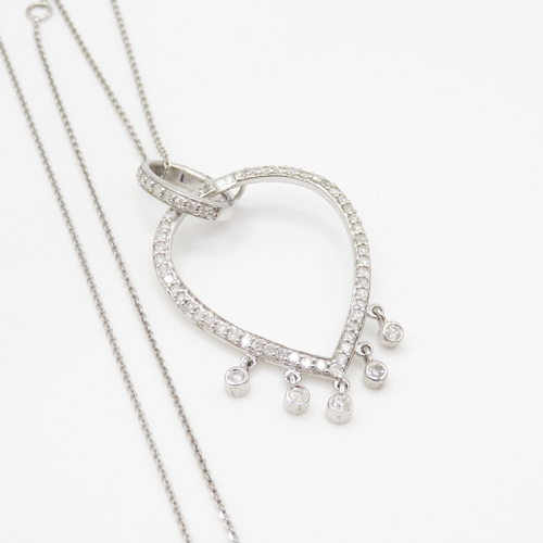 9ct white gold diamond set pendant necklace (4.2g)