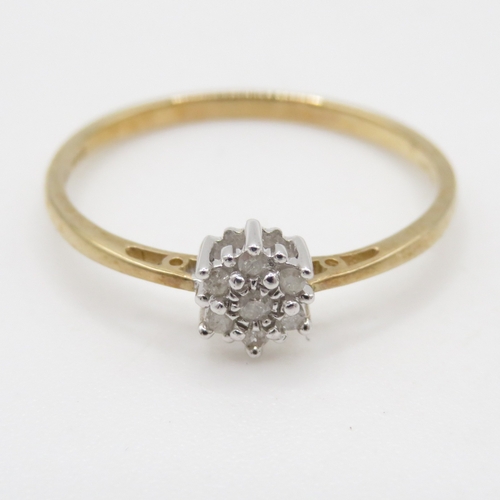 87 - 9ct gold diamond cluster ring (1.1g) Size P