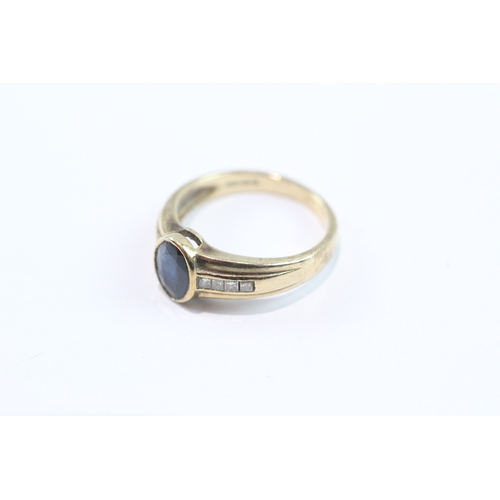 118 - 9ct gold sapphire and diamond dress ring (2.4g) Size J