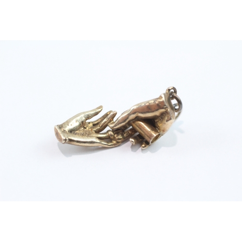 70 - 9ct gold engagement hands charm (4.6g)