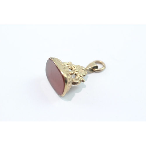 97 - 9ct gold antique carnelian fob (2g)