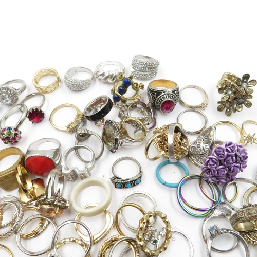 74 - Collection of Fashion Rings 522g