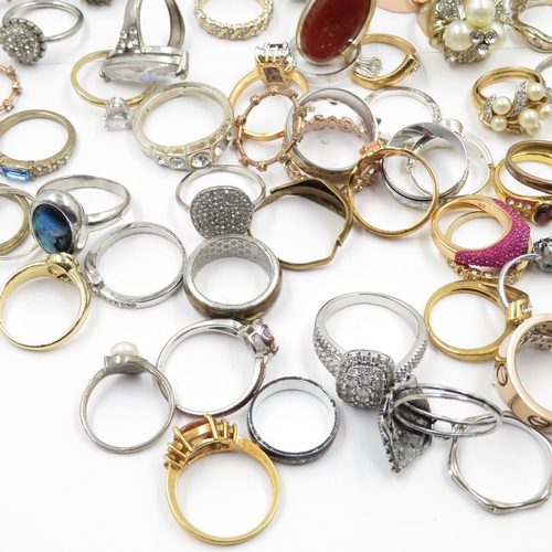 87 - Collection of Fashion Rings 515g
