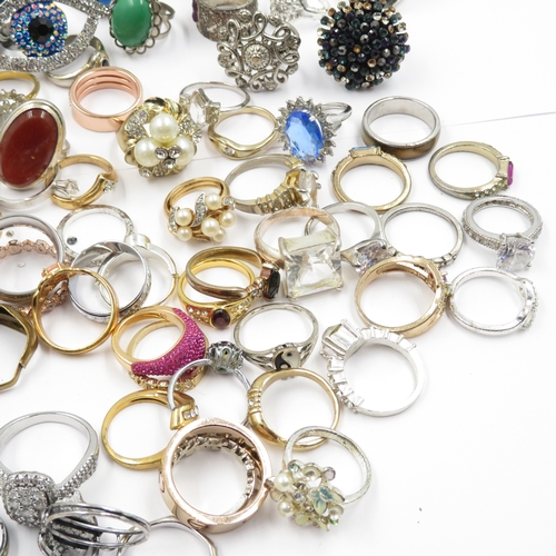 87 - Collection of Fashion Rings 515g