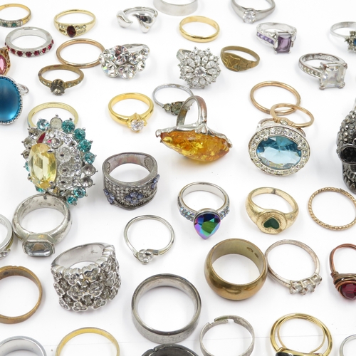 92 - Collection of Fashion rings 523g