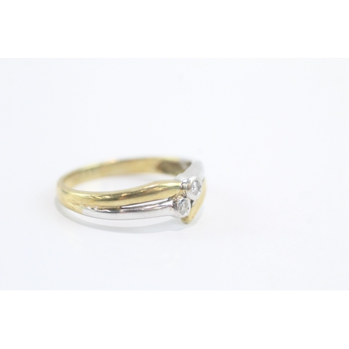 15 - 9ct two-tone gold diamond ring (2.6g) Size Q