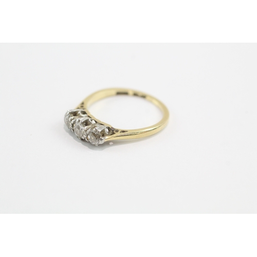 19 - 18ct gold vintage diamond trilogy ring (2.4g) Size N 1/2