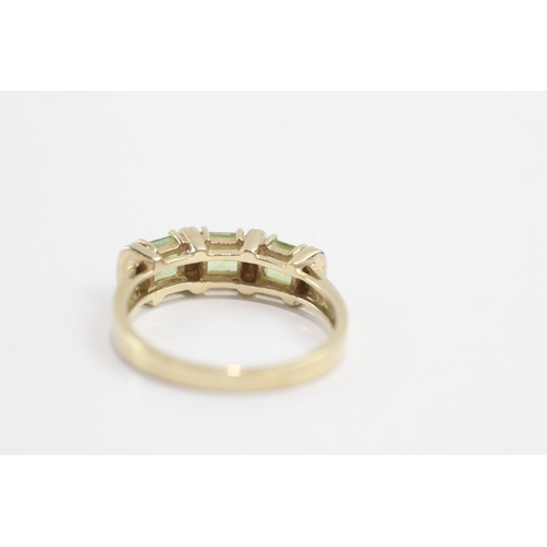 22 - 9ct gold peridot & diamond dress ring (2.9g) Size O 1/2