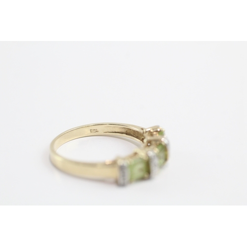 22 - 9ct gold peridot & diamond dress ring (2.9g) Size O 1/2