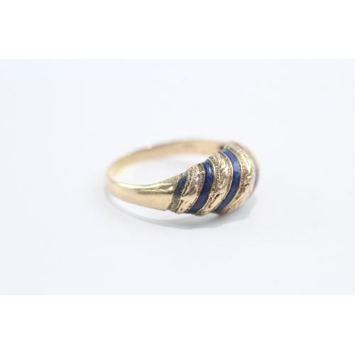 24 - 14ct antique gold enamel twist ring (2.8g) Size O 1/2