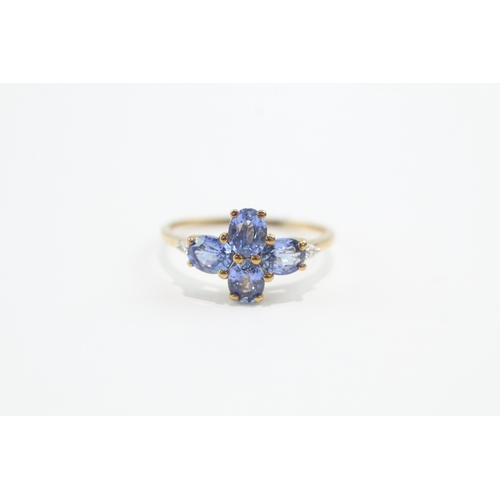 34 - 9ct gold white and blue sapphire ring (1.8g) Size N 1/2