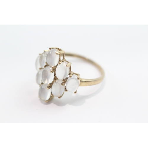 41 - 9ct gold cat's eye moonstone cocktail ring (3g) Size Q