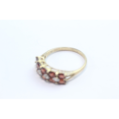 6 - 9ct gold garnet diamond ring (2.3g) Size Q