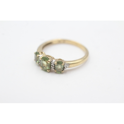 49 - 9ct gold sapphire & diamond dress ring (2.1g) Size M 1/2