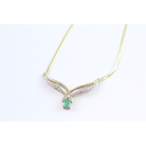 52 - 9ct gold emerald and diamond necklace (3.5g)