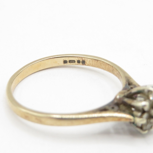 123 - 9ct gold diamond floral cluster ring (1.9g) size N 1/2