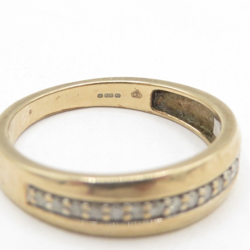137 - 9ct gold diamond wedding band (2.8g) size N 1/2