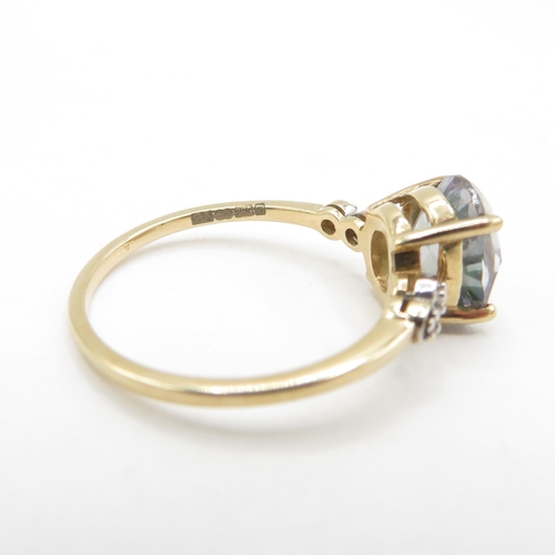 146 - 9ct gold mystic topaz and moissanite ring (2.4g) size P
