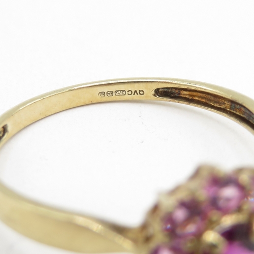 180 - 9ct gold pink gemstone and pink sapphire floral cluster ring (1.8g) size S 1/2