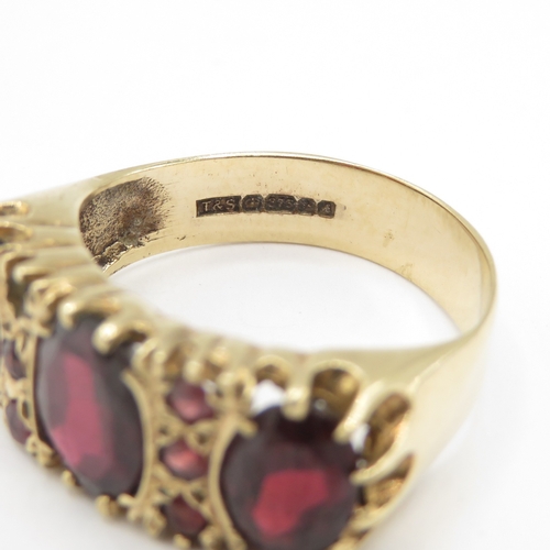 246 - Chunky 9ct gold garnet ring - stone missing (3.8g) size P