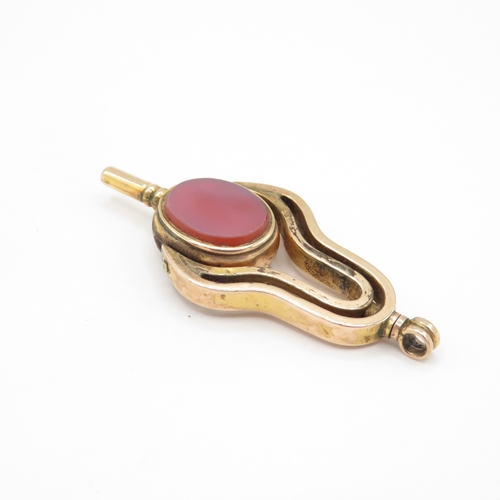 272 - 9ct gold bloodstone and sardonyx watch key fob (6.2g)