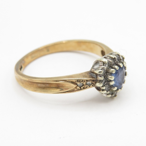 283 - 9ct gold sapphire and moissanite heart halo ring (2.7g) size N