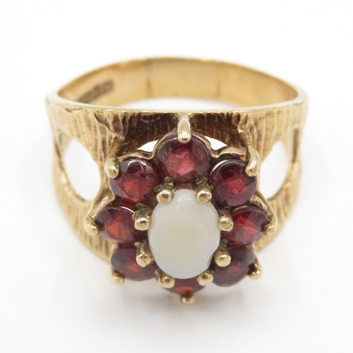 286 - 9ct gold opal and garnet floral halo ring (5.3g) size S