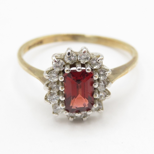 297 - 9ct gold brown and white gemstone halo ring (1.7g) size M