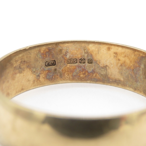 4 - 9ct gold wedding band (4.5g) Size T 1/2