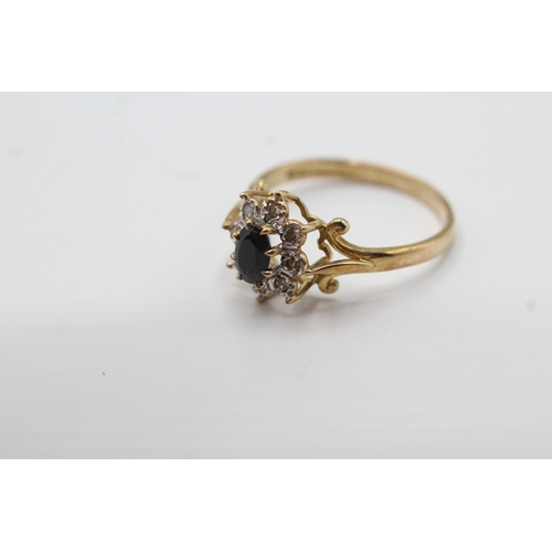 59 - 9ct gold vintage sapphire & diamond cluster ring (2.5g) Size Q 1/2