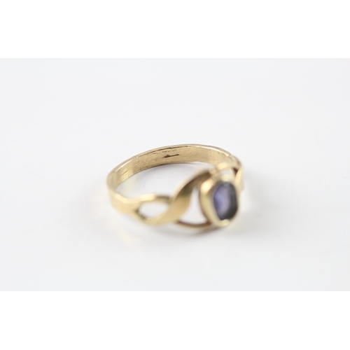 13 - 9ct gold iolite dress ring (2.5g) Size Q
