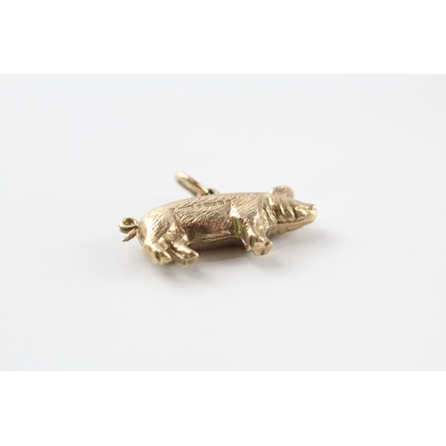 185 - 9ct gold pig charm pendant (0.8g)