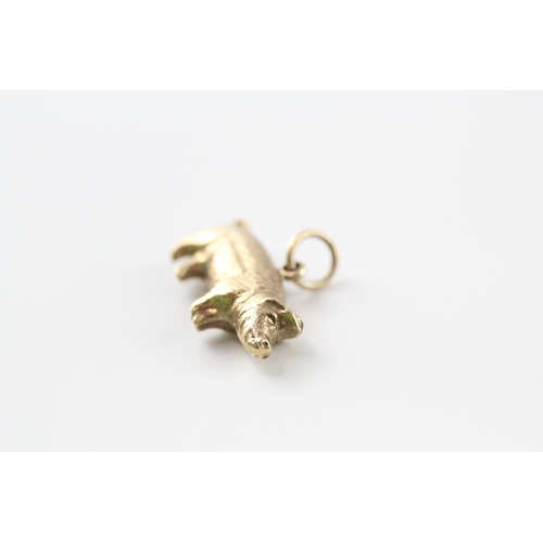 185 - 9ct gold pig charm pendant (0.8g)