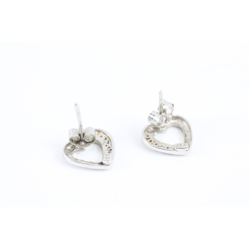 230 - 9ct white gold diamond heart earrings (1g)