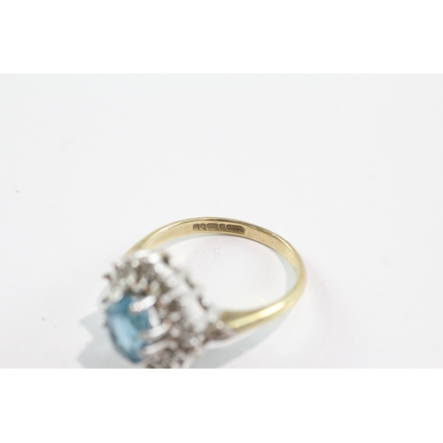 39 - 9ct gold blue topaz diamond cluster ring (3g) Size M