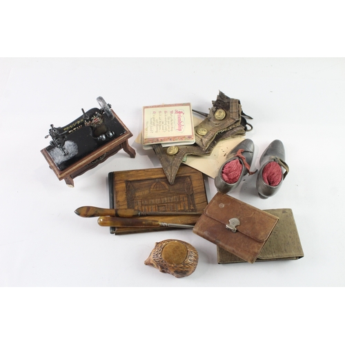 457 - Haberdashery Collectables Sewing Antique Vintage Olive Wood Belt Buckles Buttons