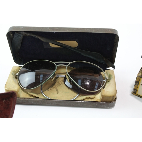 459 - Spectacles & Eyewear Antique / Vintage Inc Pince-Nez, Plated Etc Job Lot