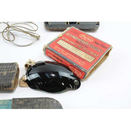 459 - Spectacles & Eyewear Antique / Vintage Inc Pince-Nez, Plated Etc Job Lot