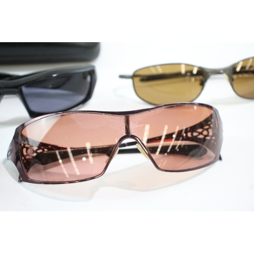 461 - Oakley Designer Sunglasses / Glasses Inc Cases