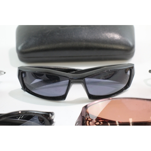 461 - Oakley Designer Sunglasses / Glasses Inc Cases