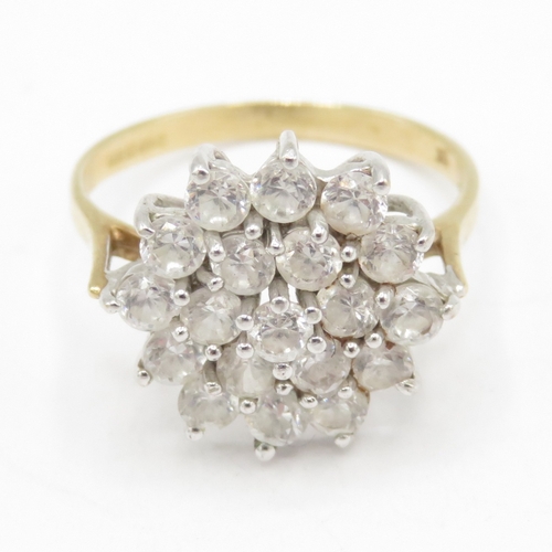 9ct gold white gemstone dress ring  (2.4g) Size L