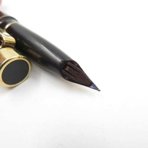 566 - 2 x Vintage Sheaffer Targa Fountain Pens 14ct Gold Nibs WRITING Inc Boxed Etc