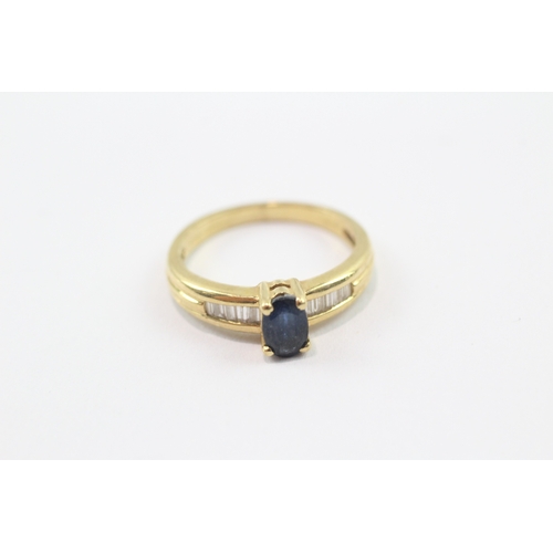204 - 18ct gold ring with central sapphire and diamond shoulders (3.5g) Size L