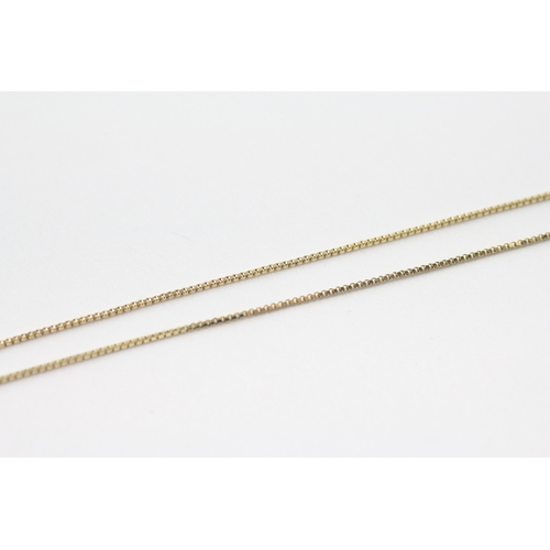 56 - 9ct gold diamond cross pendant necklace (2.4g)